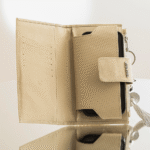 Billetera Mujer Portacelular Beige 2501102-1