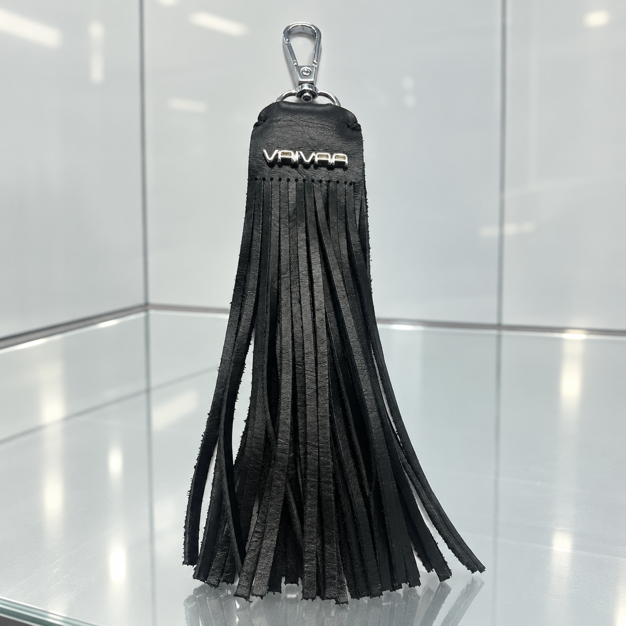 Llavero largo de flecos Negro 262205-3